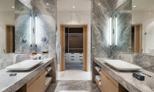 Rumelian Presidential Suite / Bathroom